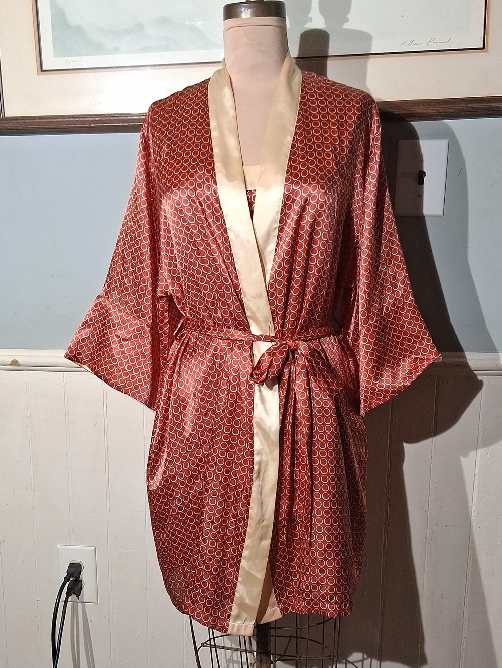 Jones New York Robe And Nightie Set..   Medium